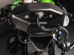 zx6r 636 carbon ram air intake and bracket