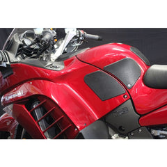 TechSpec KAWASAKI CONCOURS 14 (2010 - CURRENT) Snake Skin Tank Grips: Free Center Tank Protector 11 Included