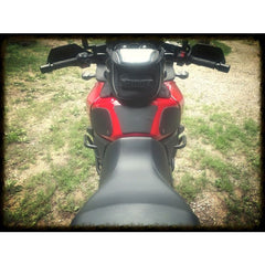 TechSpec SUZUKI V-STROM DL650 (2000 - 11), DL1000 (2000 - 12) SnakeSkin Tank Grips: Free Center Tank Protector 5 Included