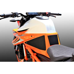 TechSpec KTM SUPER DUKE 1290 R (2020 - 2023) Snake Skin Tank Grips: Free Center Tank Protector Included