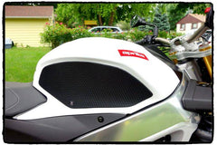 TechSpec SnakeSkin Tank Grips APRILIA RSV4 R / TUONO V4 14-19