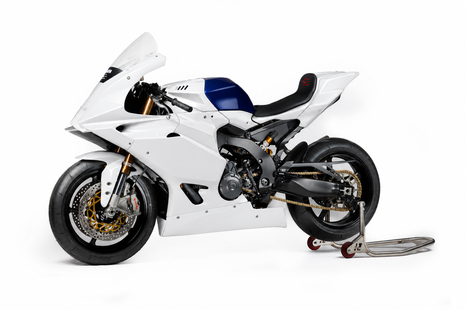 carbonin avio fiber mounted on Yamaha R9