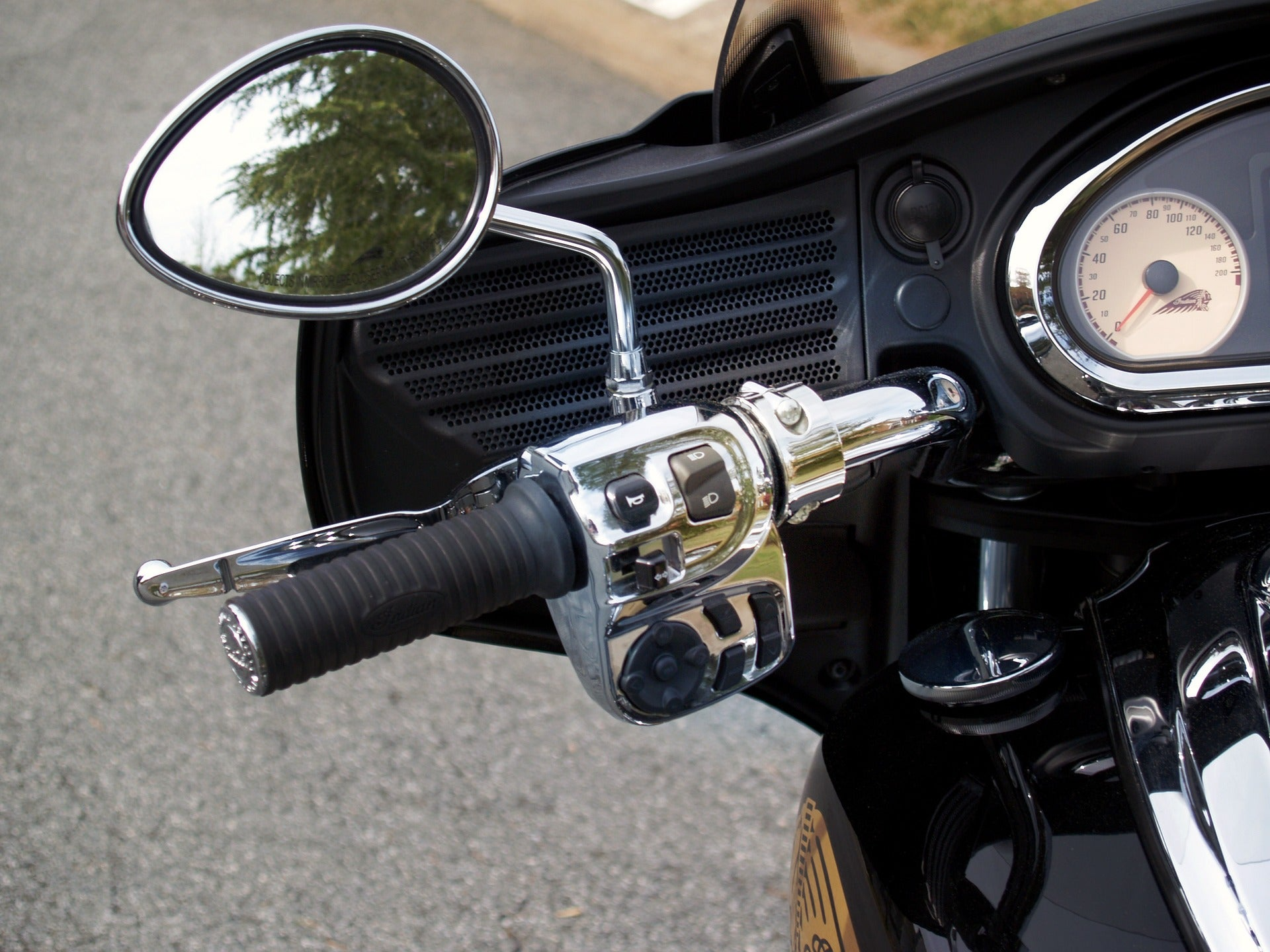 Thumb Brake vs. Handle Brake: Exploring the Advantages for Your Bike ...