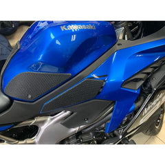 TechSpec KAWASAKI ZX25R (2020 - CURRENT) XL2 Tank Grips: Free Center Tank Protector 2 Included