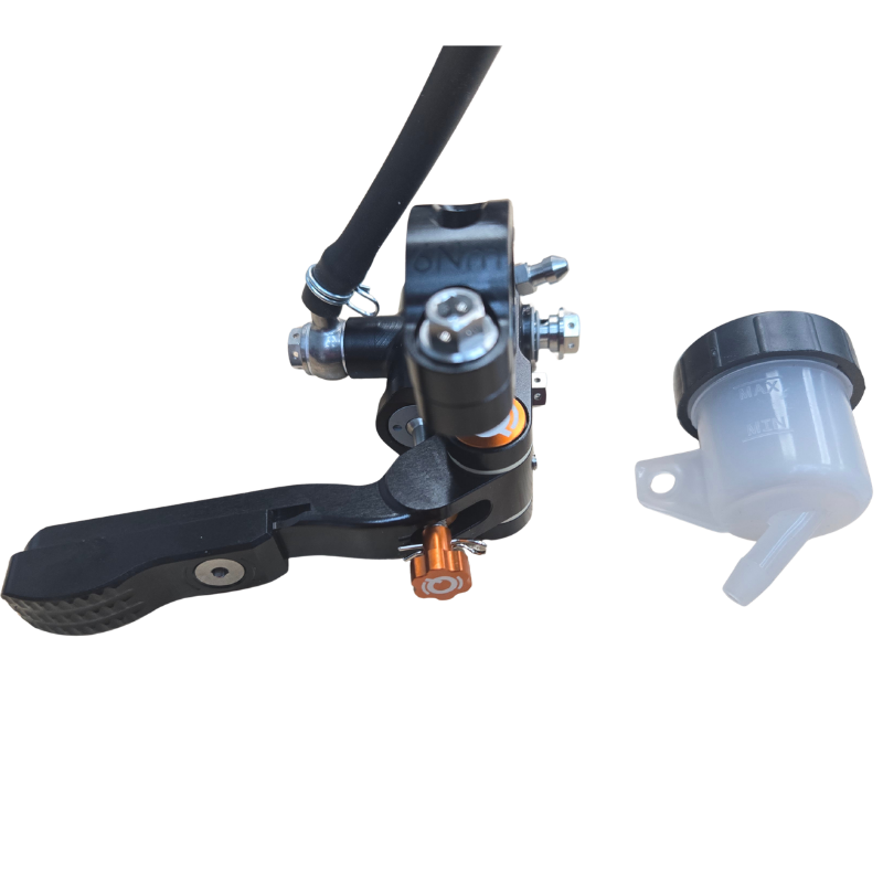 Qnium Radial Thumb Brake Master Cylinder 12mm piston V2 blackline
