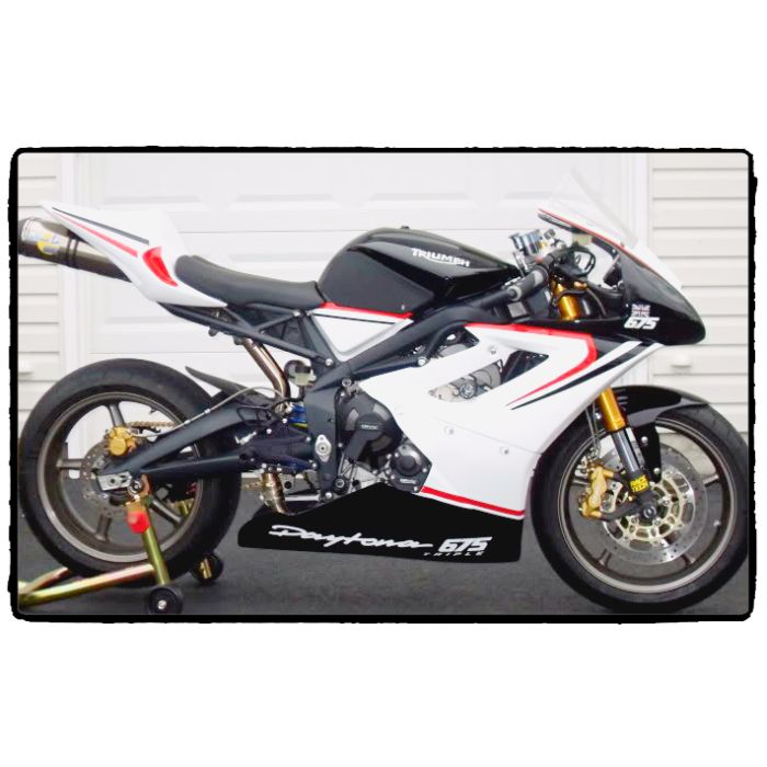 TechSpec TRIUMPH Daytona 675 (2006 - 12) Street Triple (2009 - 12) XL2 Tank Grips: Free Center Tank Protector 11 Included