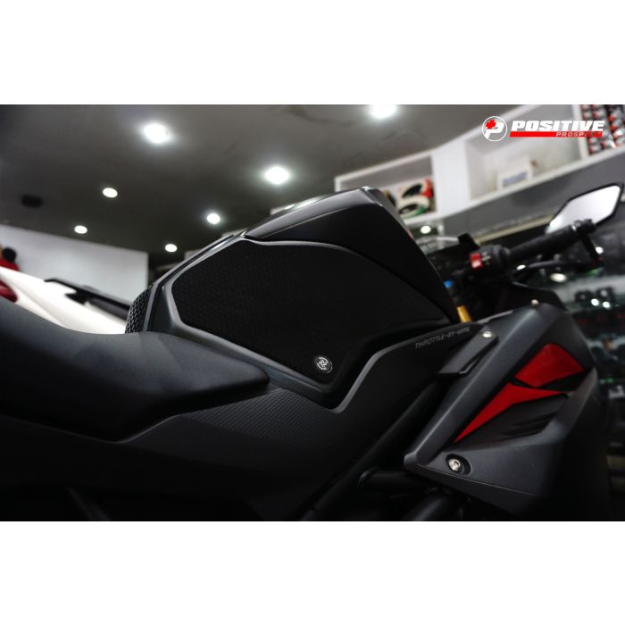 TechSpec HONDA CBR 250RR  (2016 - CURRENT) Snake Skin Tank Grips
