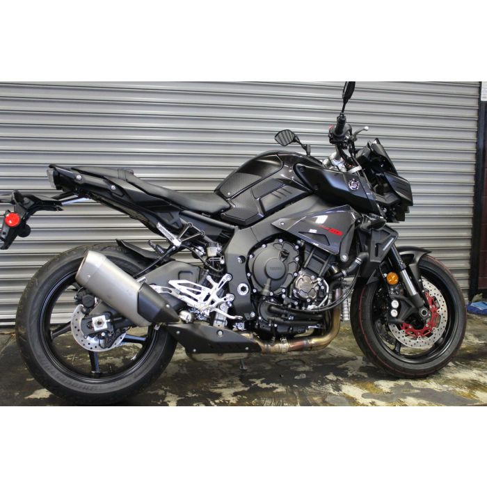 TechSpec YAMAHA FZ-10 / MT-10  (2016 - 2021) SnakeSkin Tank Grips: Free Center Tank Protector Included