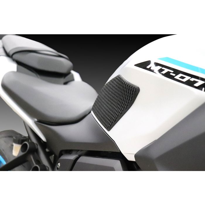 TechSpec YAMAHA MT 07 (2025-Current) Snake Skin Tank Grips – HHR