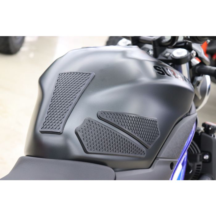 TechSpec UNIVERSAL SNAKESKIN TANK GRIPS
