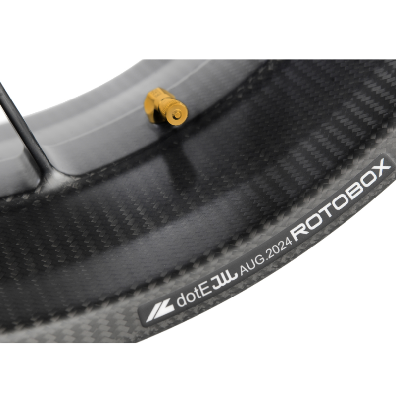 xoomed in view of rotobox bullet pro rim 