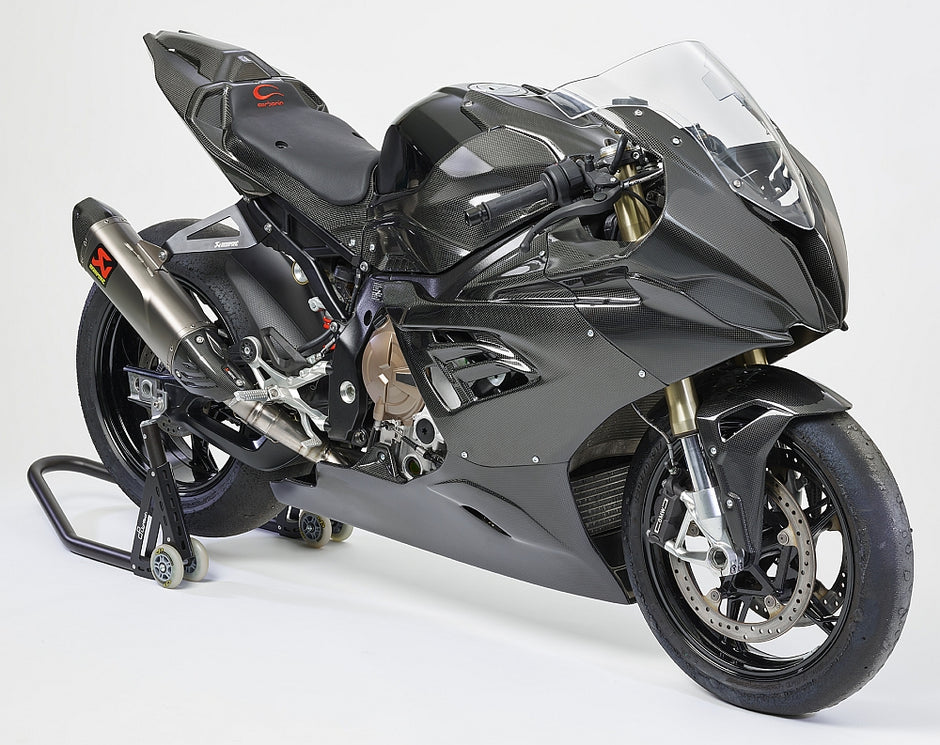 BMW_right_940x.jpg?v=1768868909