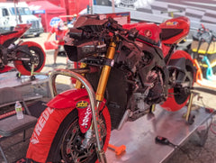 Carbon Smith 2024+ HONDA CBR1000RR-R FIREBLADE DRY CARBON OVERSIZED SNORKEL