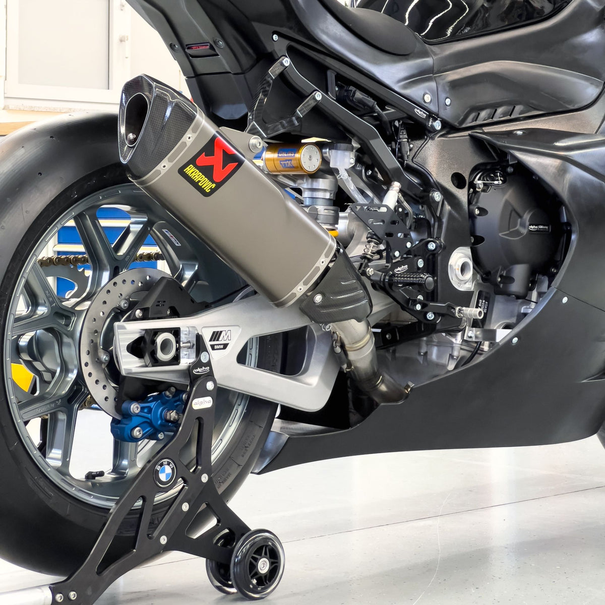 Alpha Racing Akrapovic Evo Line Full Ti Exhaust S-B10E11-APLT BMW M1000RR 2025+