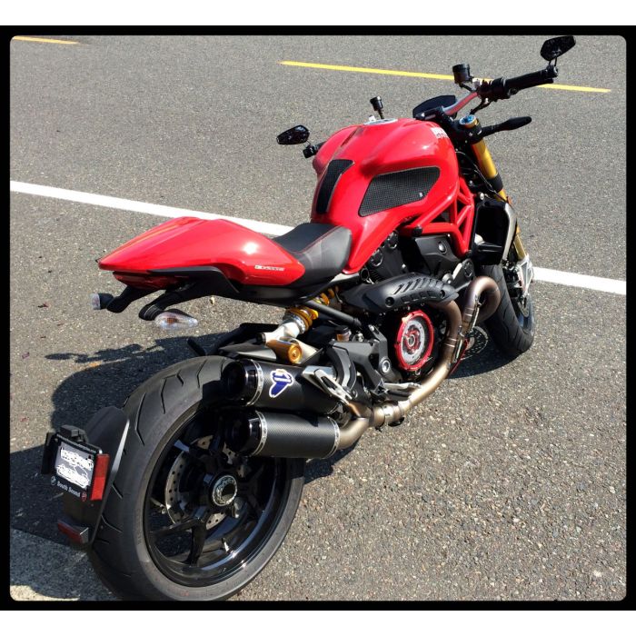 TechSpec DUCATI MONSTER 821 / 1200 R (2014 - 2016) Snake Skin Tank Grips: Free Center Tank Protector 2 Included