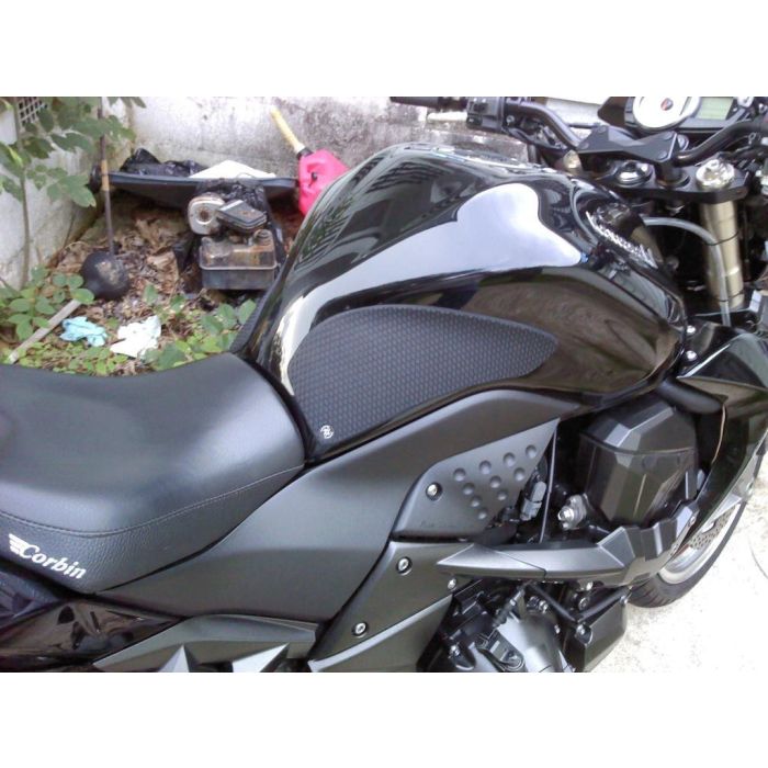 TechSpec KAWASAKI Z750 (2007 - 12) / Z1000 (2007 - 09) SnakeSkin Tank Grips
